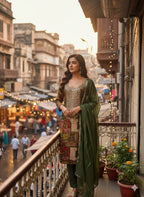 Elegant Green Cotton Traditional Kurta Set with Embroidered Design