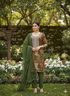 Elegant Green Cotton Traditional Kurta Set with Embroidered Design