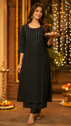 Black Minimal Embroidered Straight Kurti